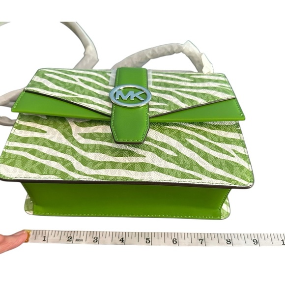 ✨ NEW MICHEAL KORS GREENWICH JUNGLE CROSSBODY NWT! - Picture 9 of 15